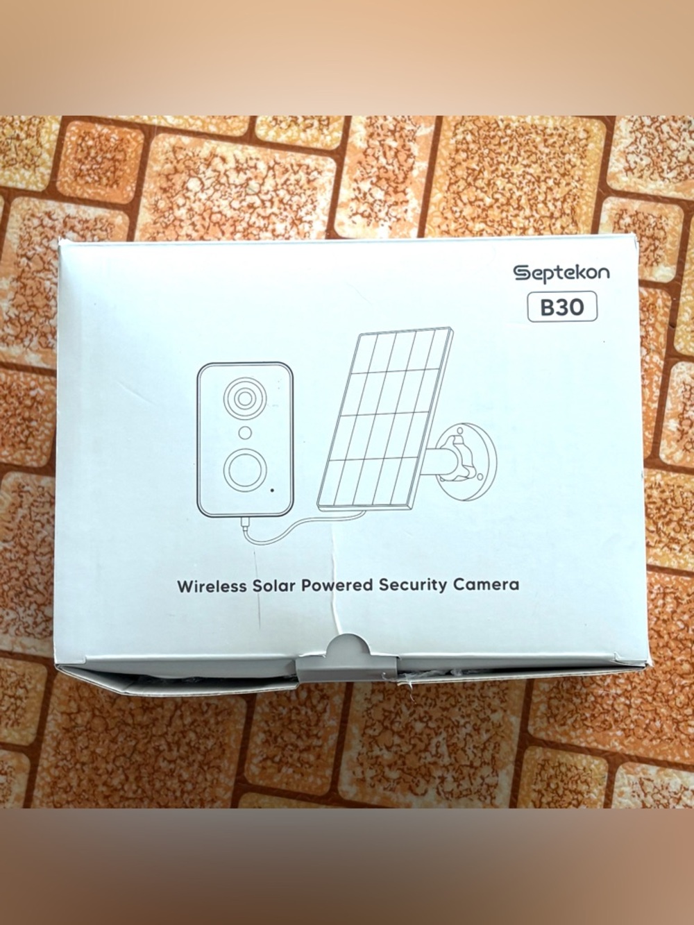 Septekon B30 Wireless Solar Security Camera - White. Waterproof. NWT.
